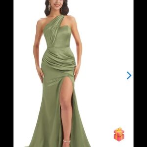 Elegant One-Shoulder Green Evening Dress
